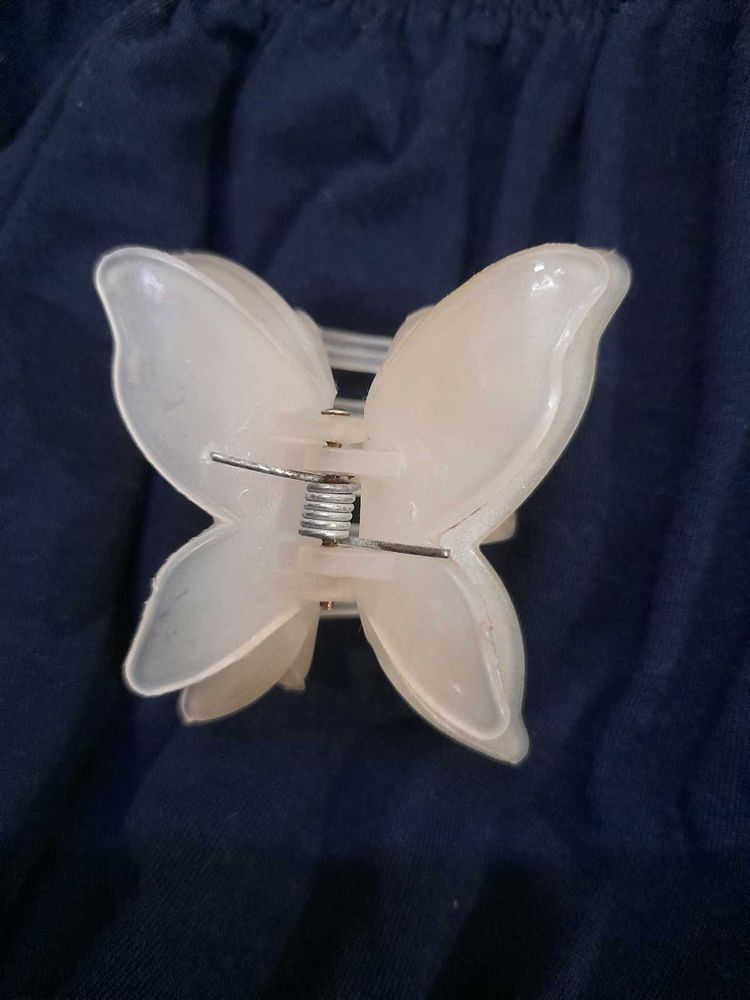 Simple Rubber Bands And Butterfly Clutcher