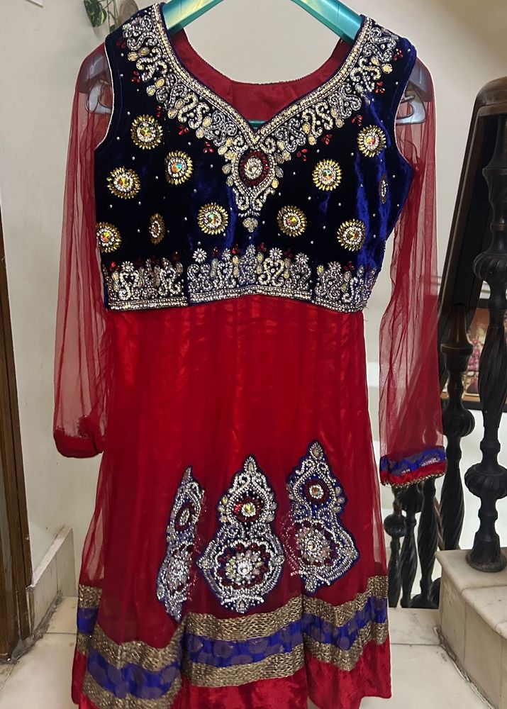 Elegant Embroidered Kurta Set Only One Time Use