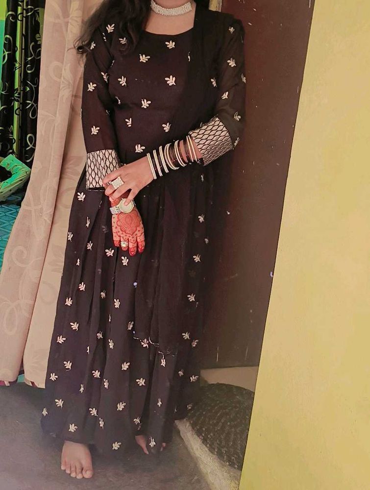 suit black