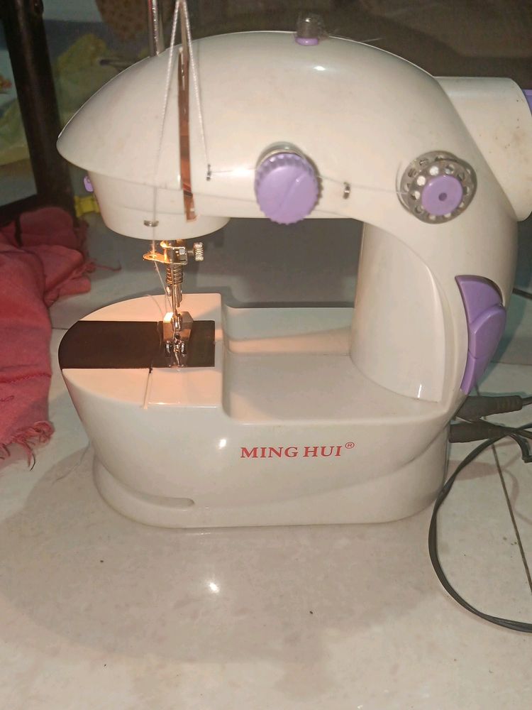 Electronic Sewing Machine