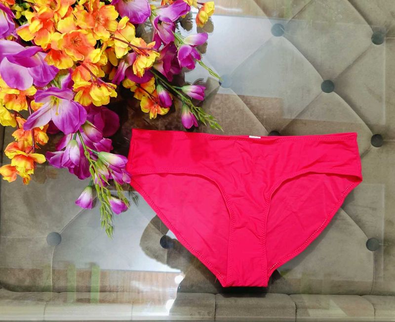 💖 Red Briefs