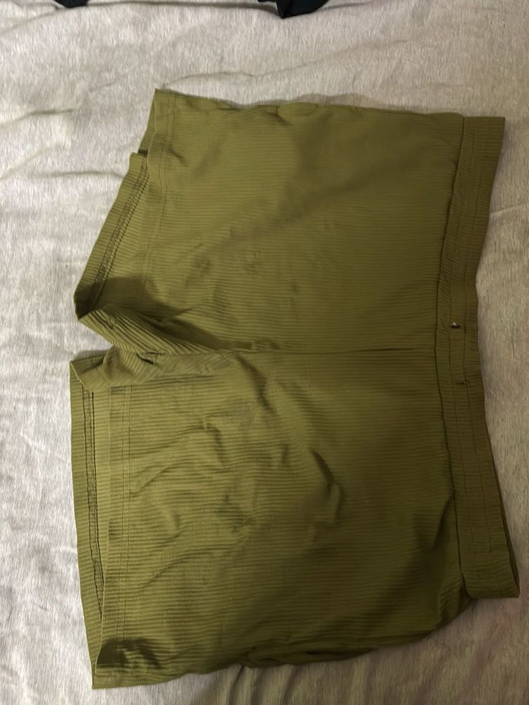 Olive Green Casual Shorts – Comfortable, Stylish &amp;