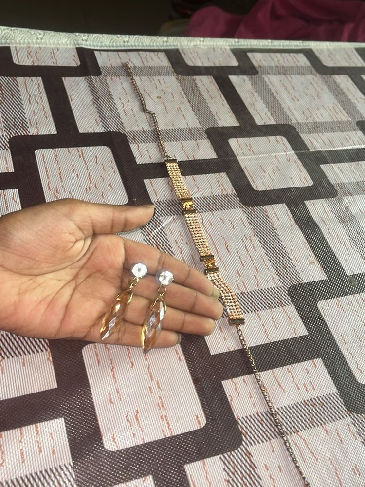 Jewellery Set- neck chocker and earrings