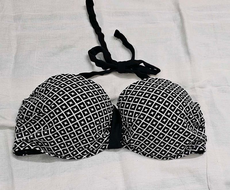 Geometric Black &amp; White Bikini Top
