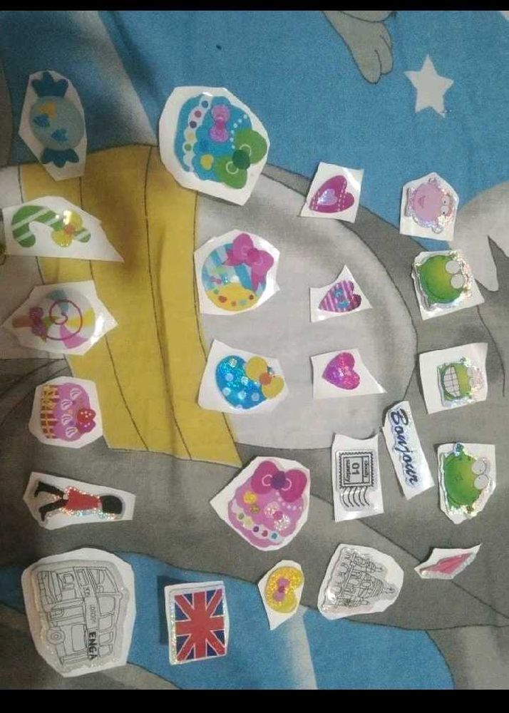 23 Piece Of Stickers And A Free Gift