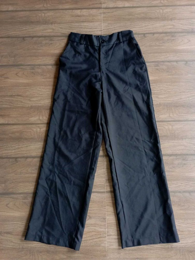 Black Trousers.