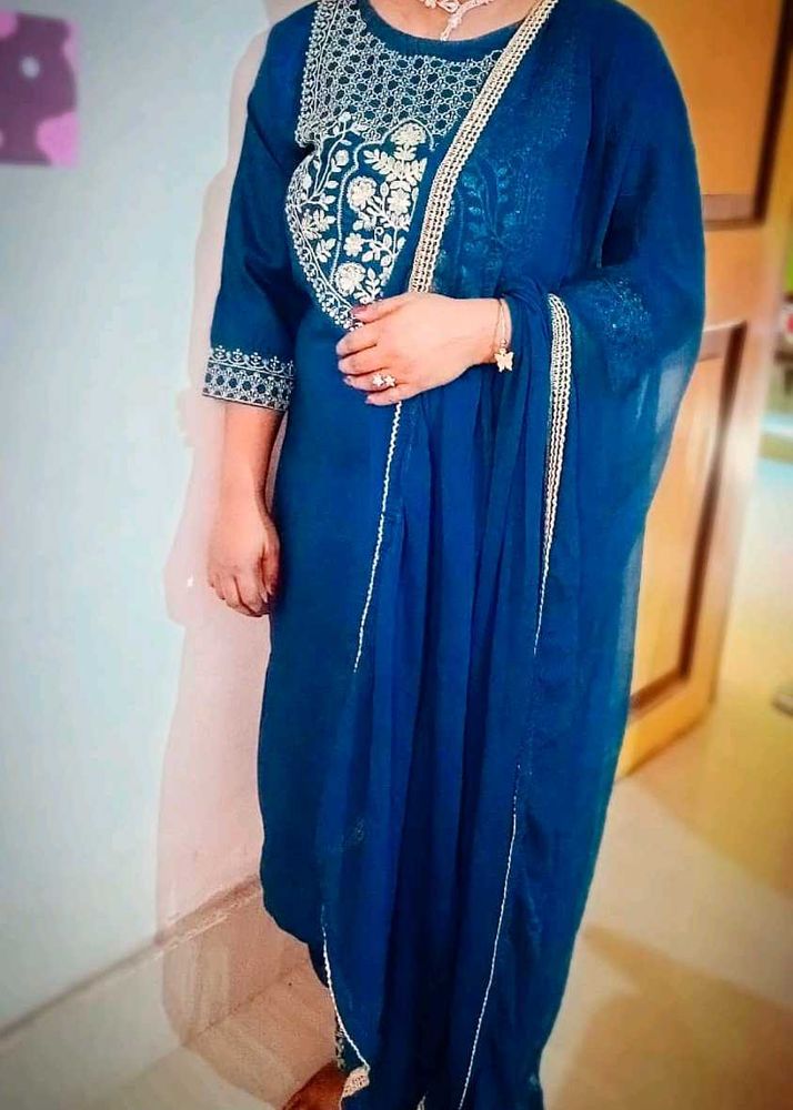 Kurta, Pant, Dupatta Set 🌺