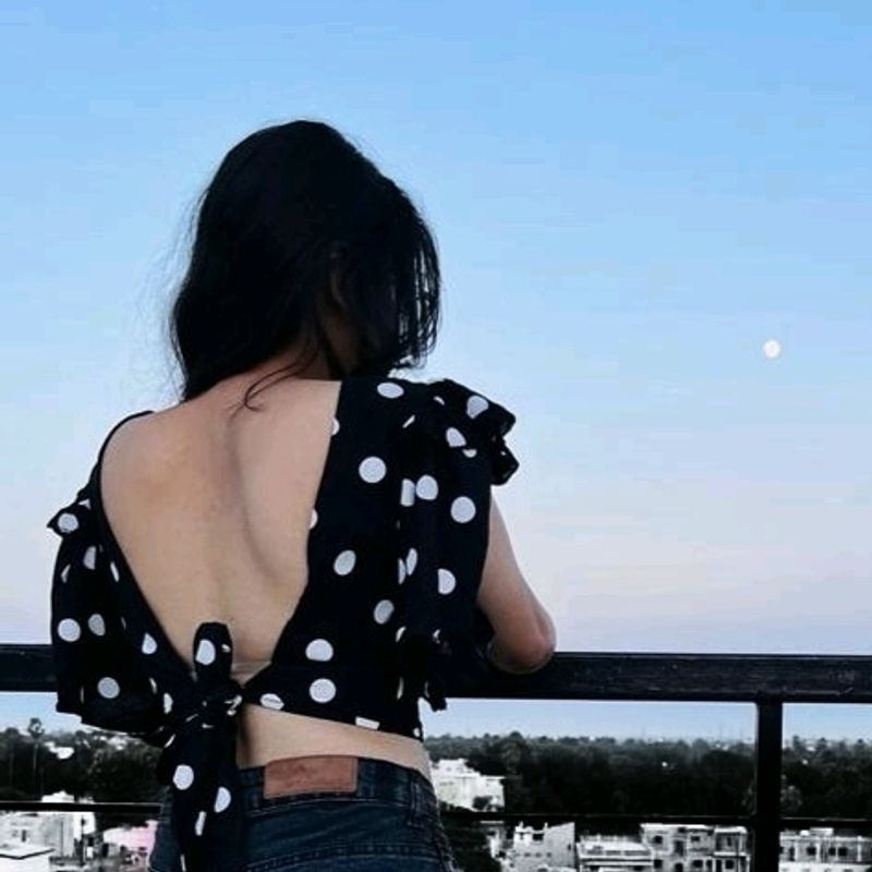 Polka Dot Tie-Back Crop Top🎃