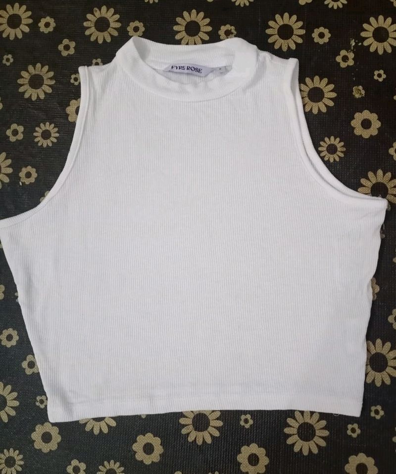White Crop top 🤍