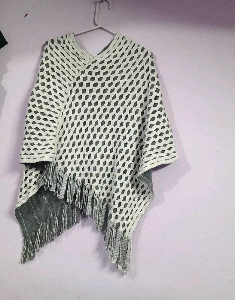 Stylish Fringe Poncho