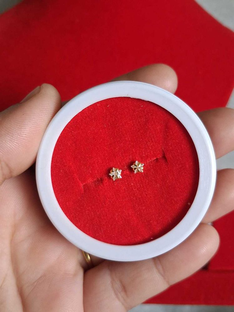 Cute Flower Stud Earrings Gold