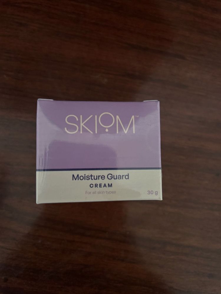 Skiom Moisture Guard Cream