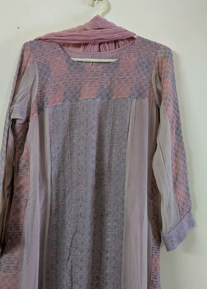 Pakistani Suit