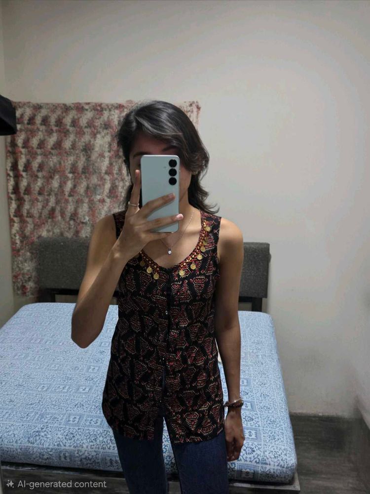 Sleeveless Printed Top