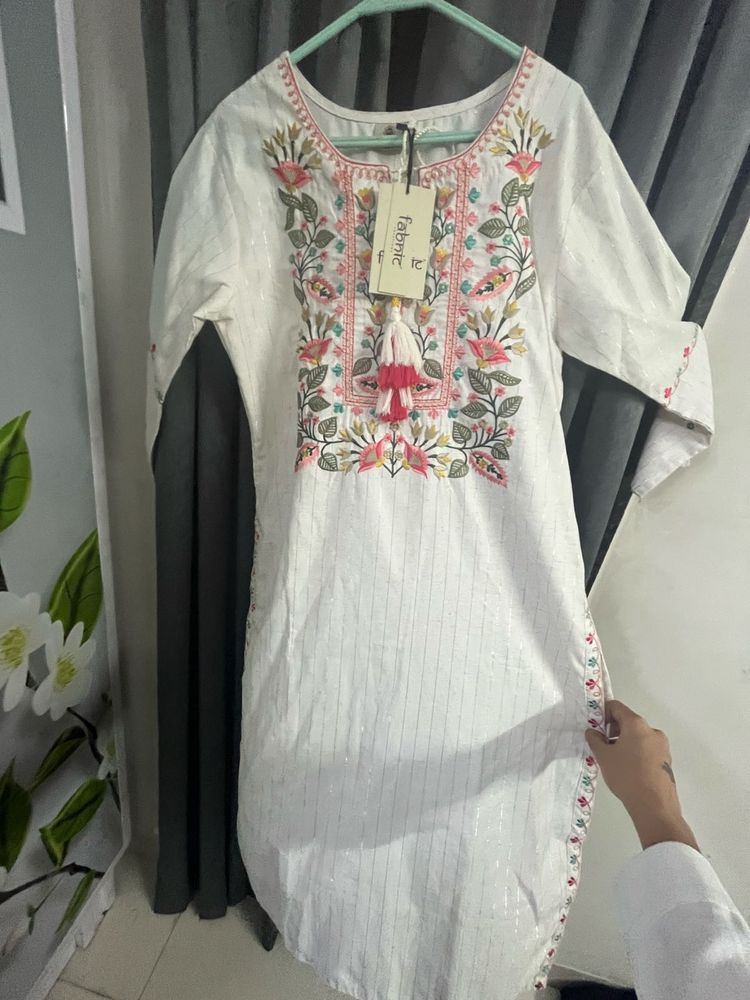 Elegant Embroidered Kurta