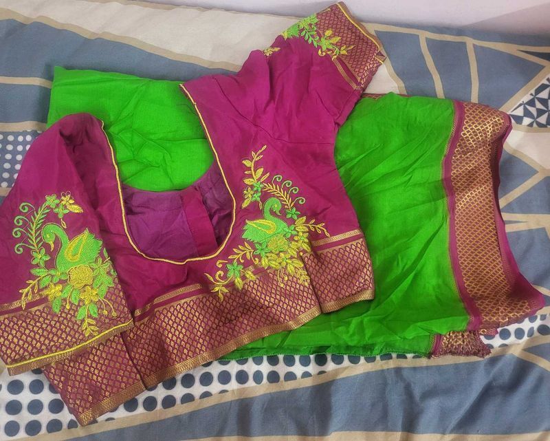 Green &amp; Pink Mysore crepe silk 140gsm