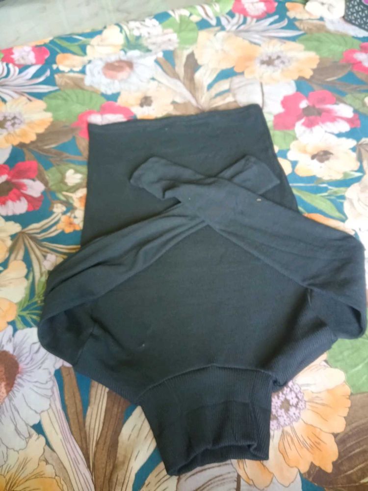 black long Sleevess top