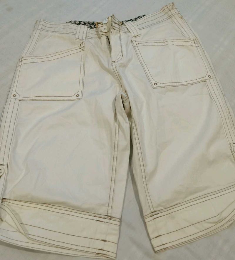 Stylish &amp; Comfy Knee-Length Shorts