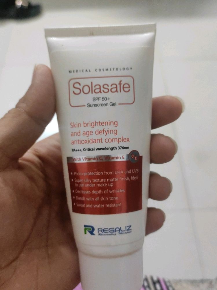 Sola Safe Sunscreen For Oily Acne Prone Skin, Recommend By Dermatologist