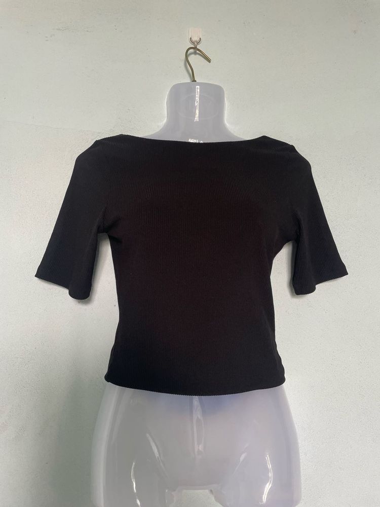 Black Short Sleeve Top