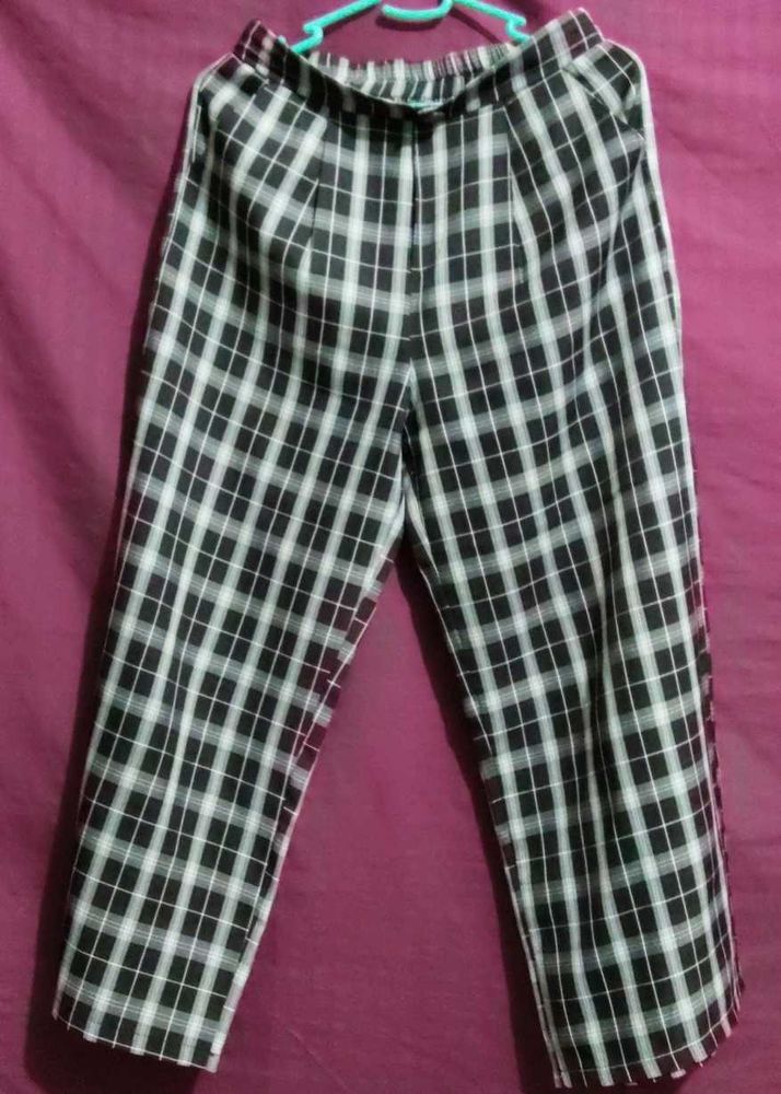 Checkered Casual Pants