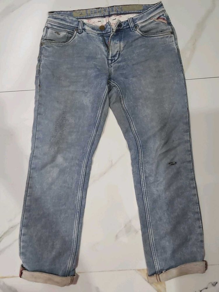 Light Wash Denim Jeans