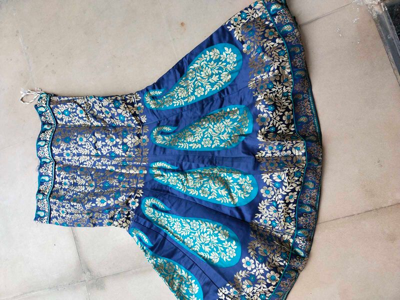 Peacock Colour Lahanga