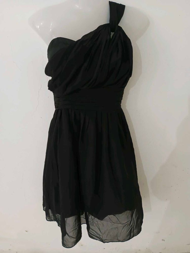 BLACK FEMME DRESS