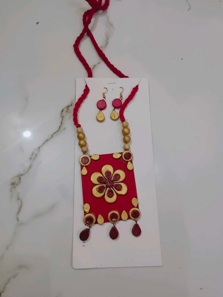 Necklace Set