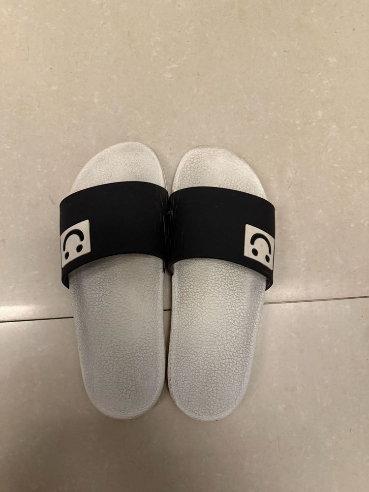 Myntra slides - Size 39 (uk 6)
