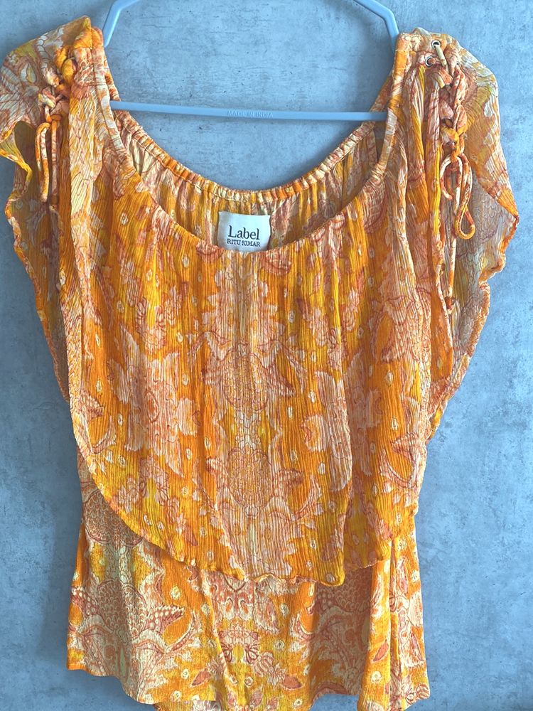 Label Ritu Kumar Top