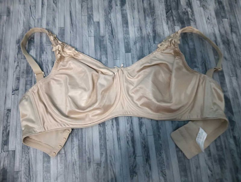 34,F 🥰 Bra