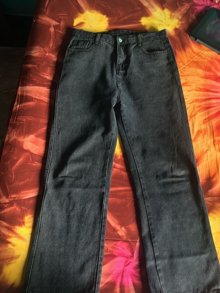 Urbanic Ankle Length Straight Fit Jeans