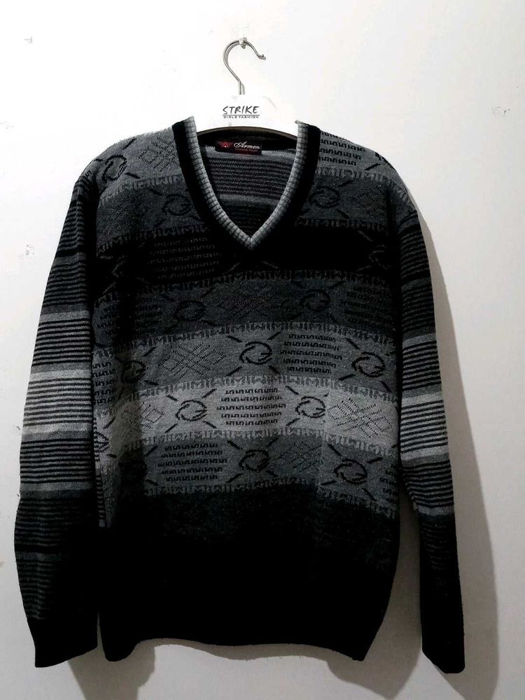 Vintage Patterned V-Neck Sweater