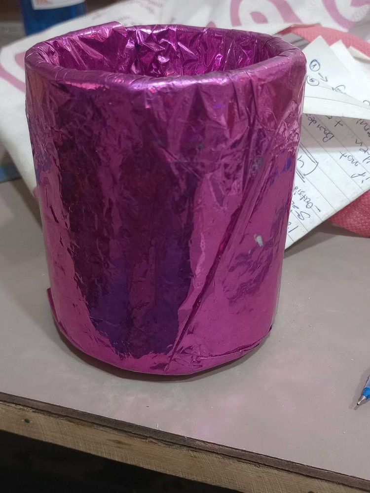 Pink Decorative pen stand