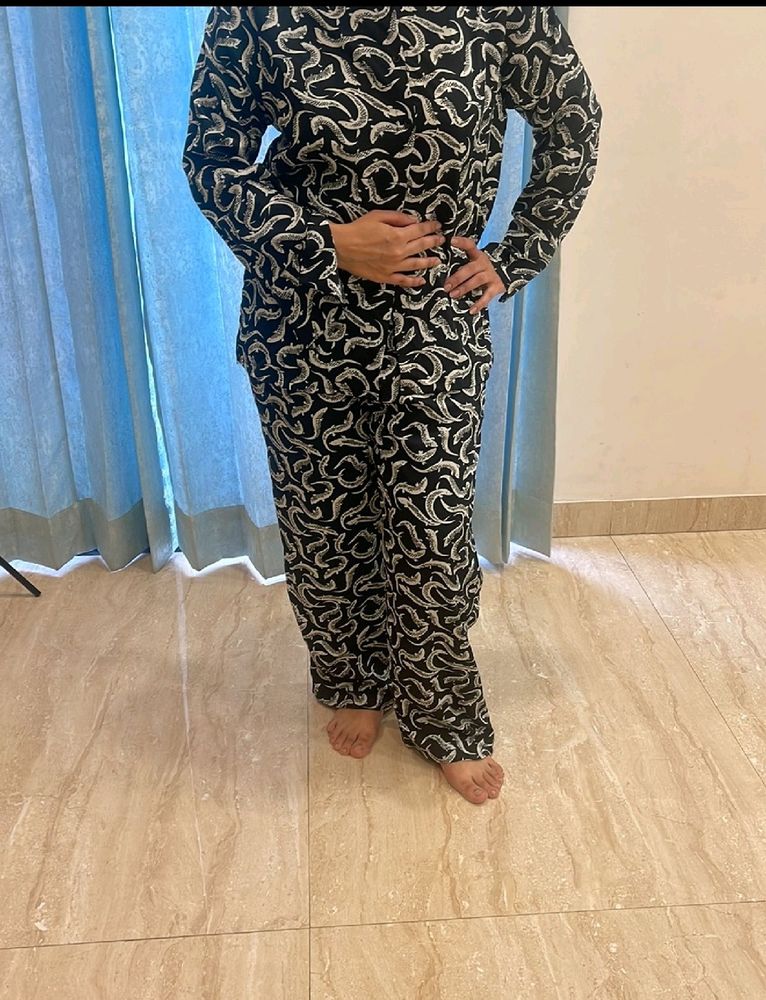 Black Coord Set
