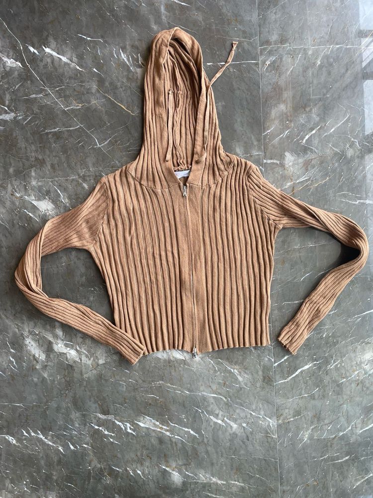 hoodie top
