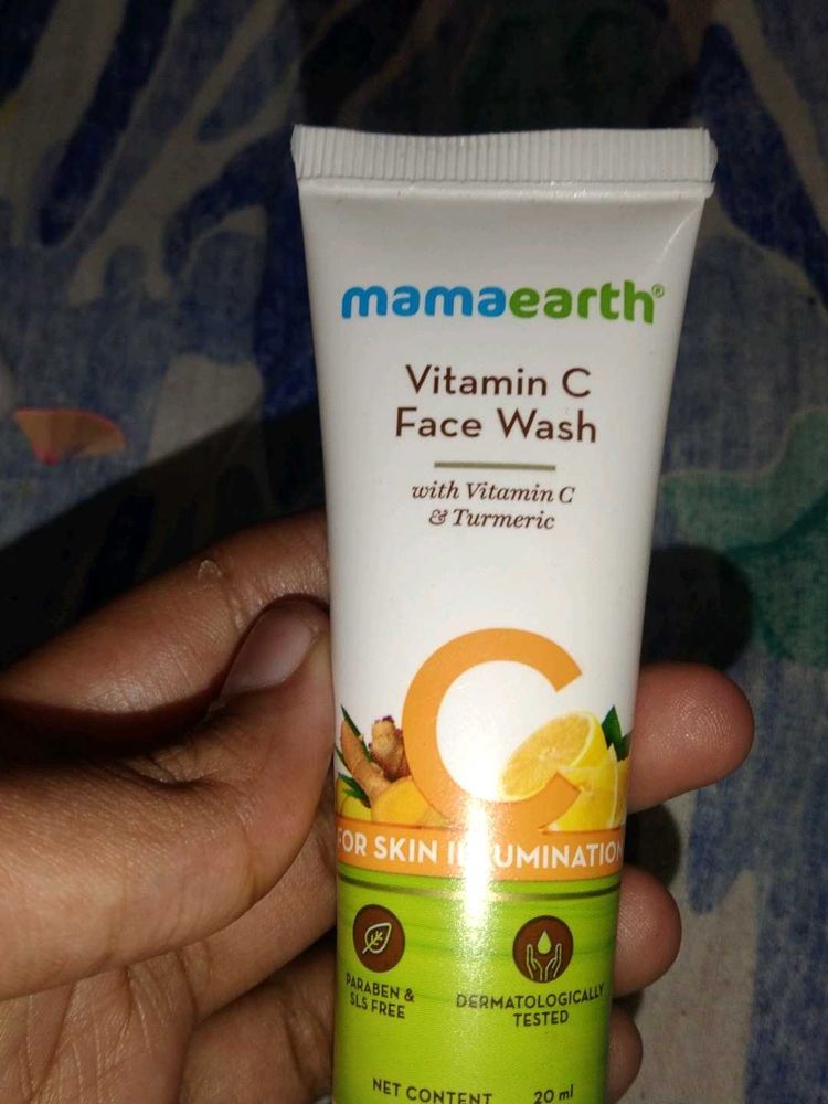 Mamaearth Vitamin C Face Wash