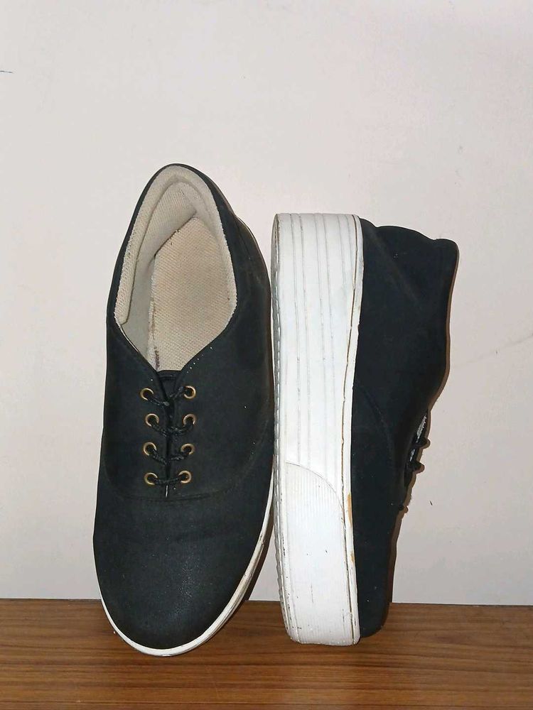 Black Platform Shoes