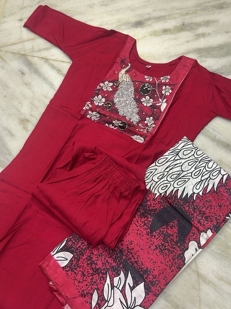 Red Kurta Set with Embroidery