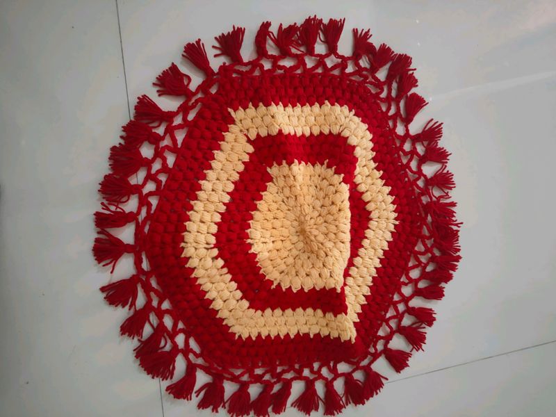 Woollen Flowerpot Mat