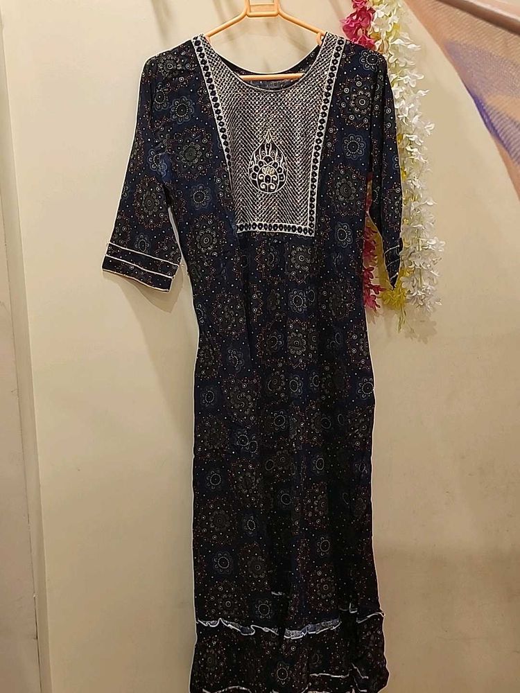 Elegant Women&#39;s Kurta