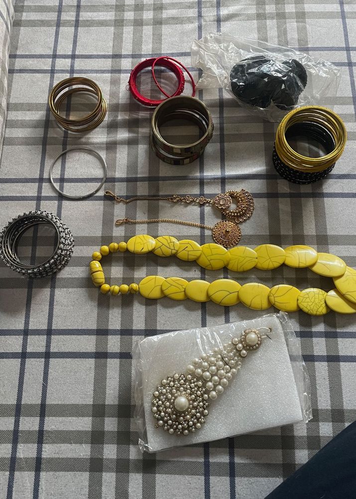 Mixed Jewelry Lot