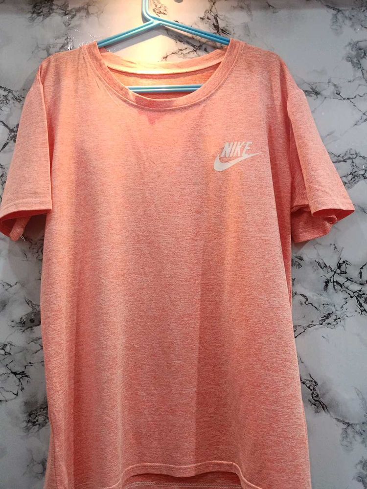 Nike T-Shirt