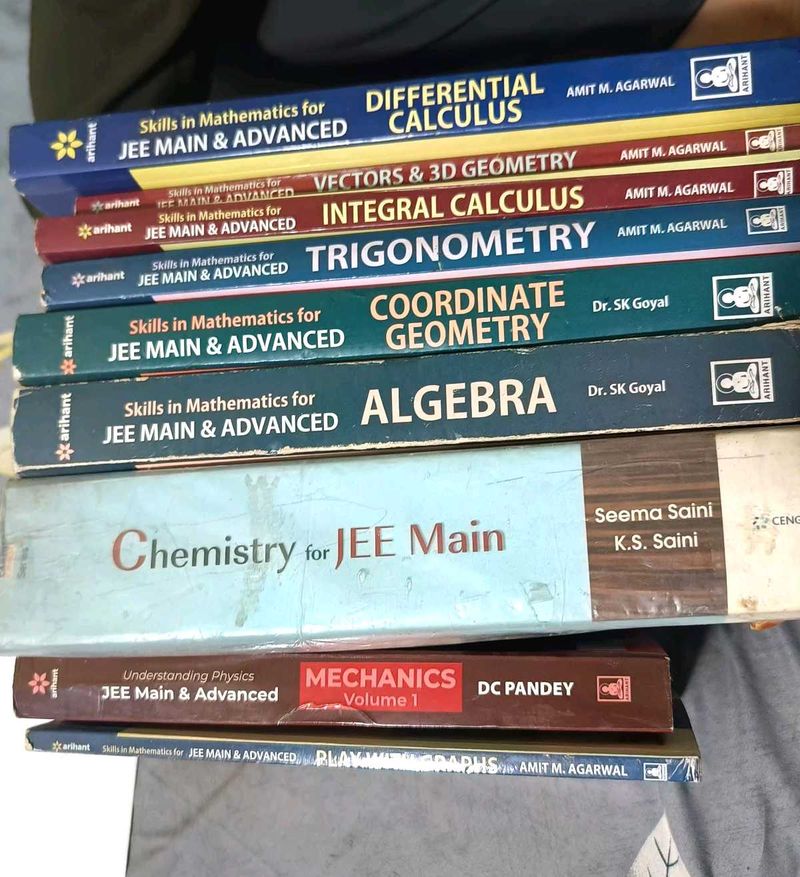 Jee Mains Maths &amp; Chemistry Books 📚