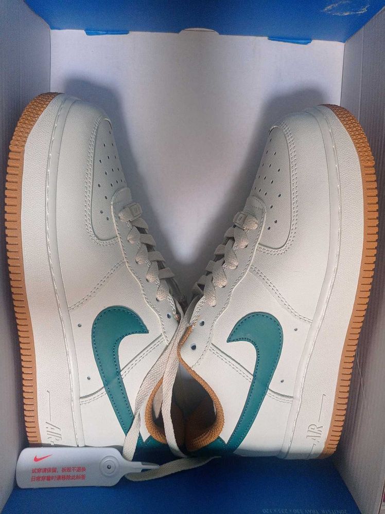 Women Sneakers