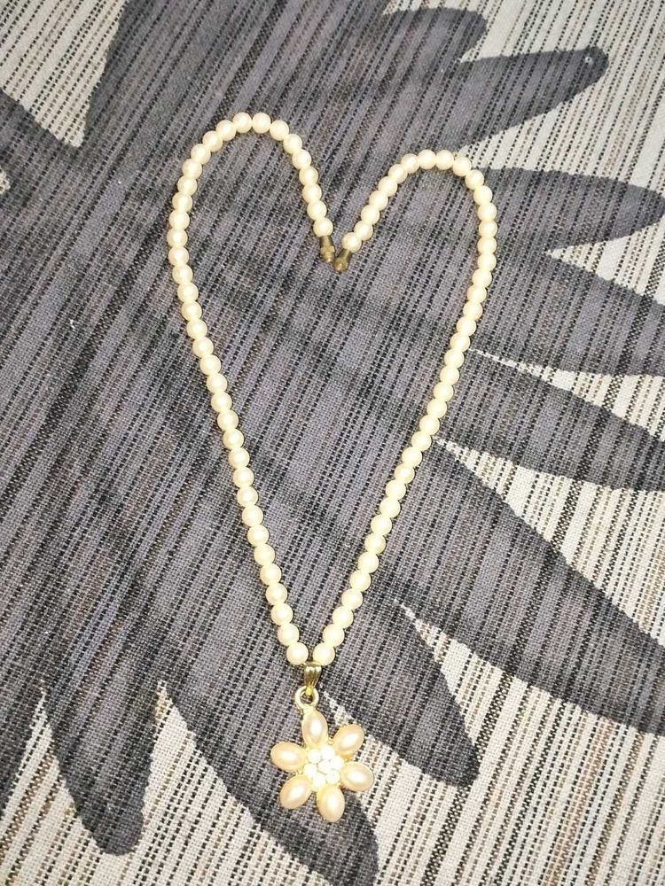 Pearl Necklace With Diamond Pendent