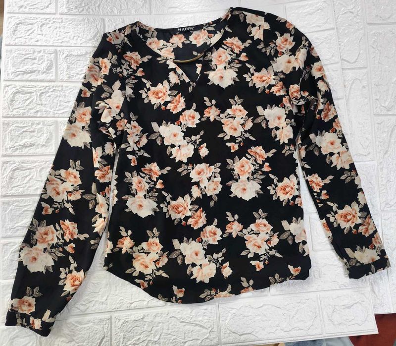 Harpa Floral Print Long Sleeve Top
