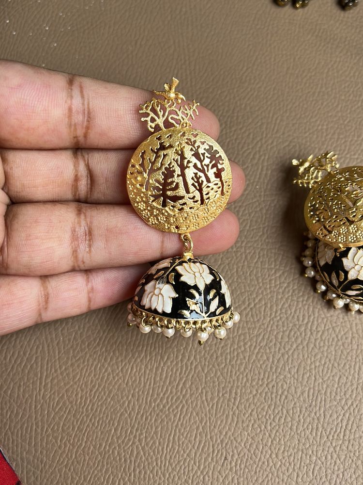 Enamel Jumka