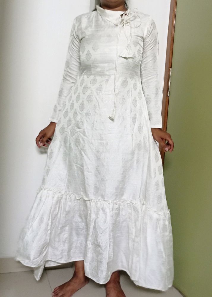 White Kurti With One Side Collar And Frill🤍